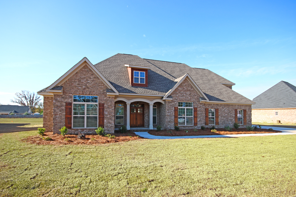 4031 Coosa – Front (4)